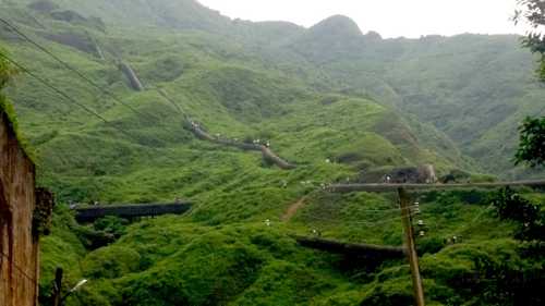 I think those are pipes traveling up the mountain? Pipes up the mountain